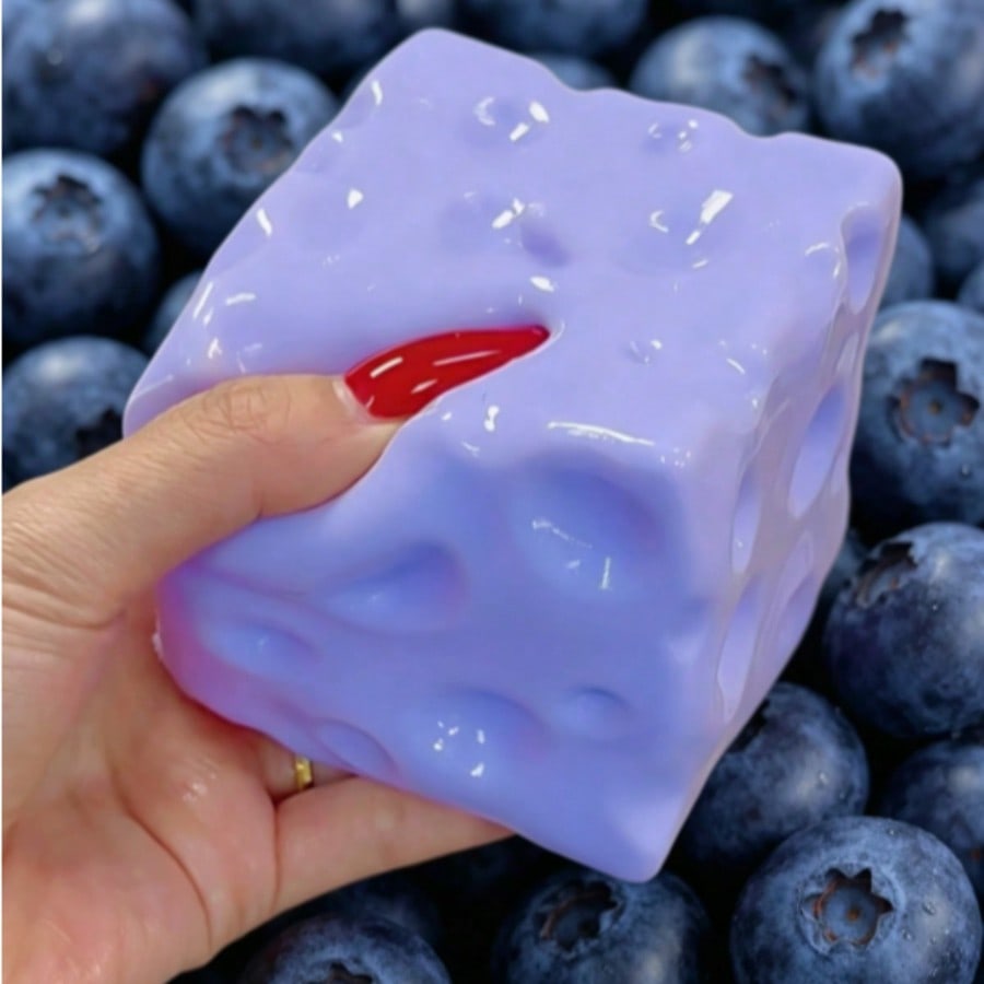 New Blueberry Color Cheese Squ - огляд і ціна Food & Snacks Coloring Book Bold & Easy Designs For Adults And Kids Bold & Easy Coloring Books